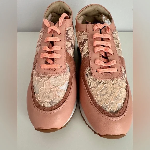 Le silla sneakers new arrivals